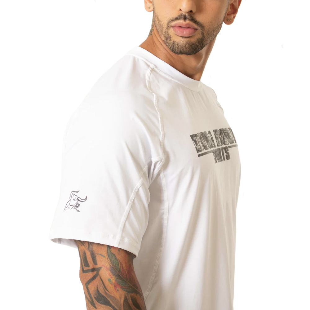 polera_manga_corta_db-sports_white_durabody_1000x1000-1